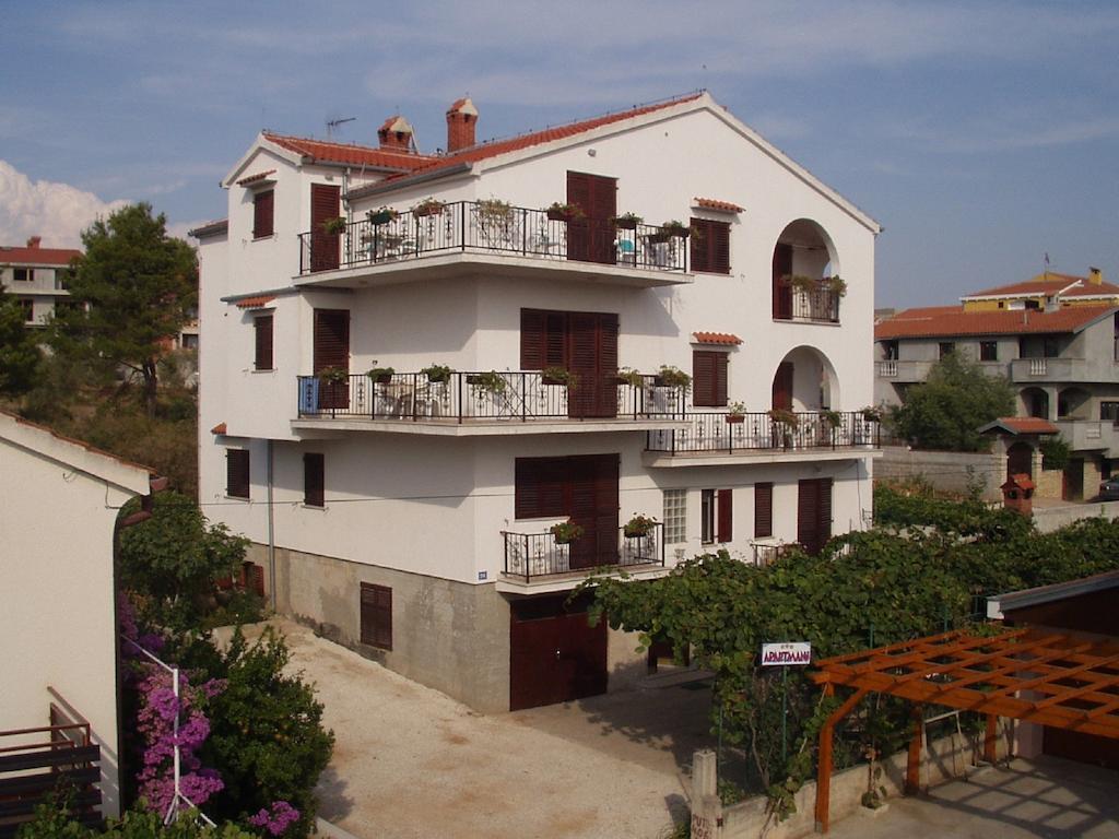 Apartments Ivanka Zadar Exterior photo